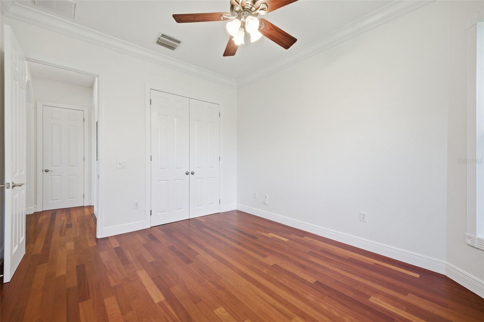 9409 TREE TOPS LAKE RD, TAMPA, FL, 33626