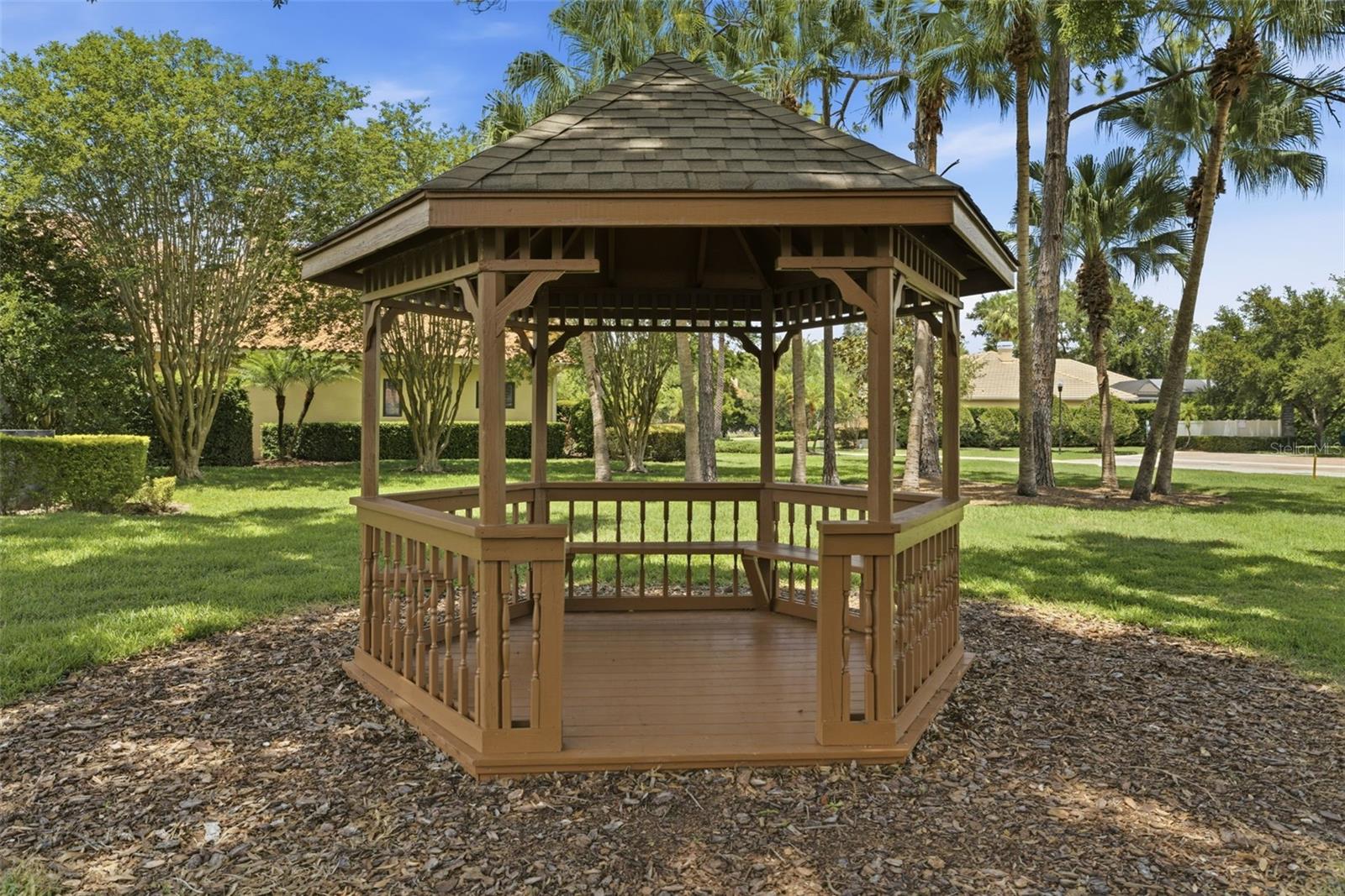 9409 TREE TOPS LAKE RD, TAMPA, FL, 33626