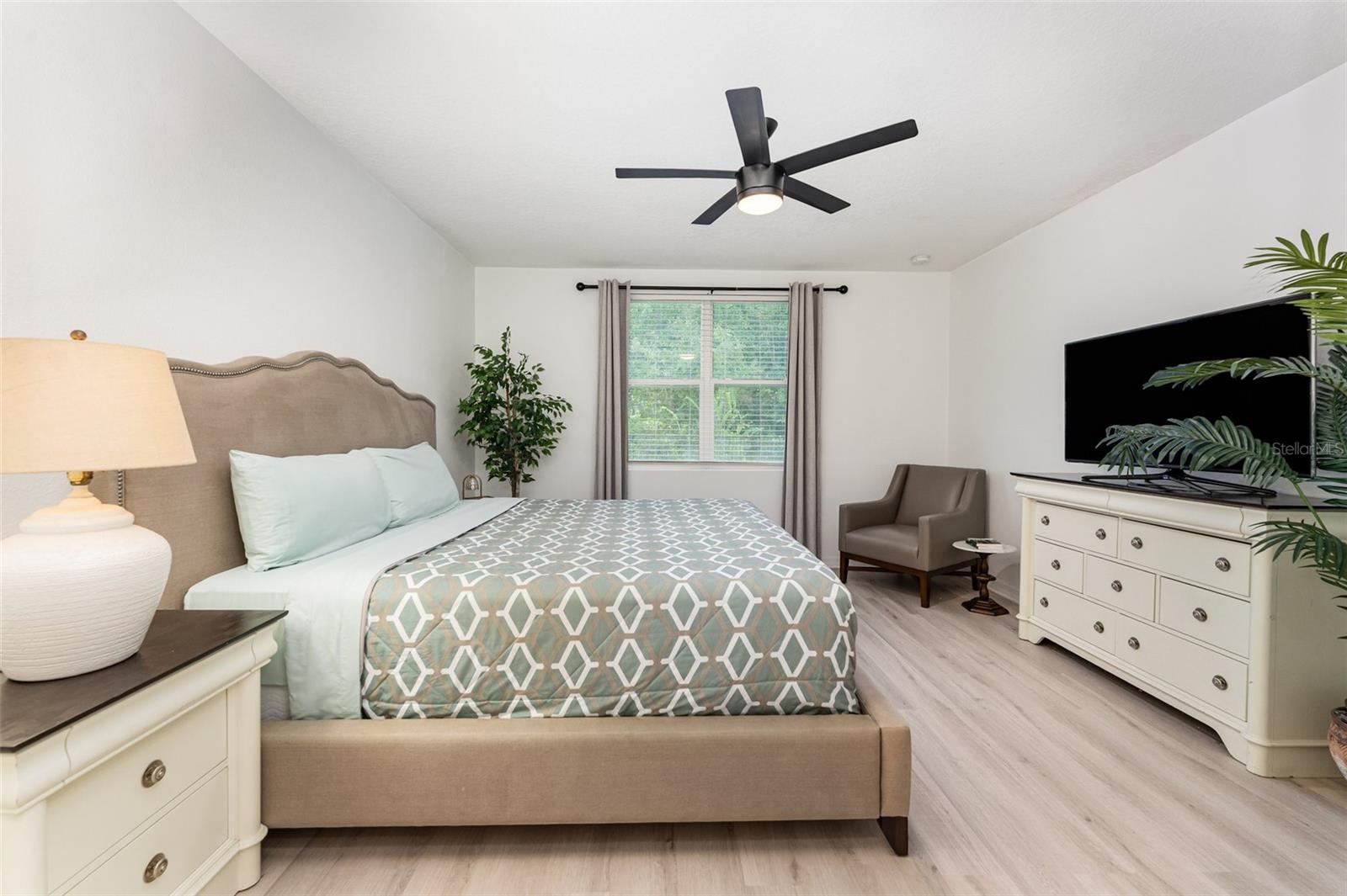 573 VISTA VILLAGES BLVD, DAVENPORT, FL, 33896