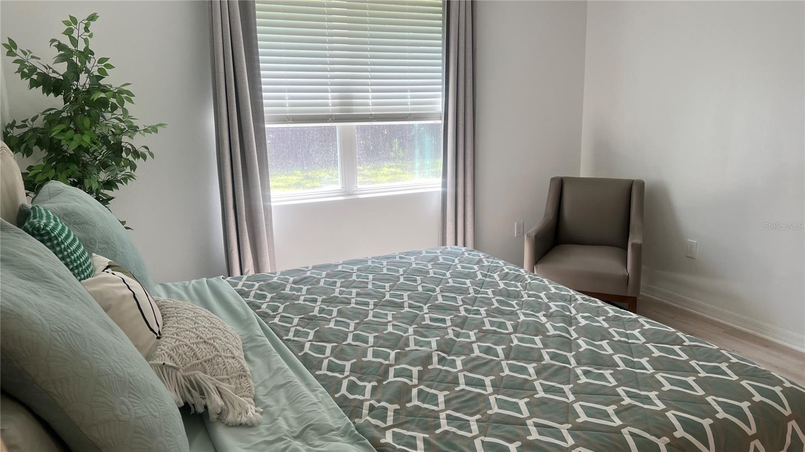 573 VISTA VILLAGES BLVD, DAVENPORT, FL, 33896