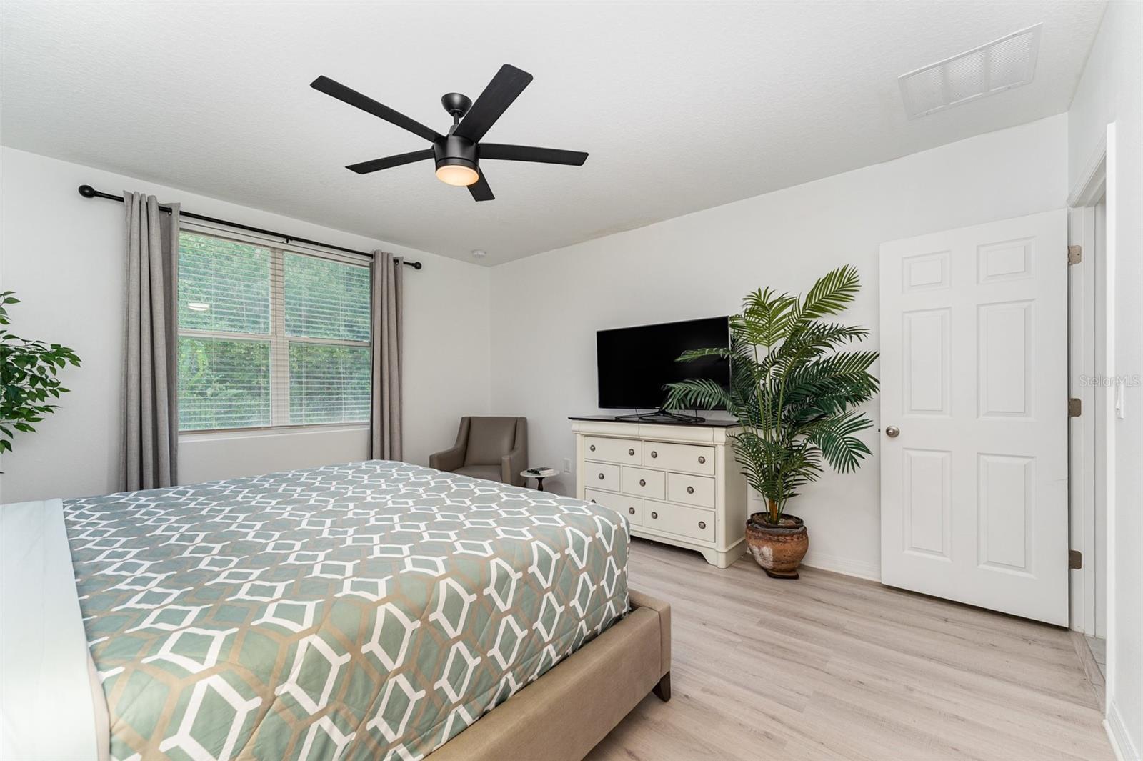 573 VISTA VILLAGES BLVD, DAVENPORT, FL, 33896