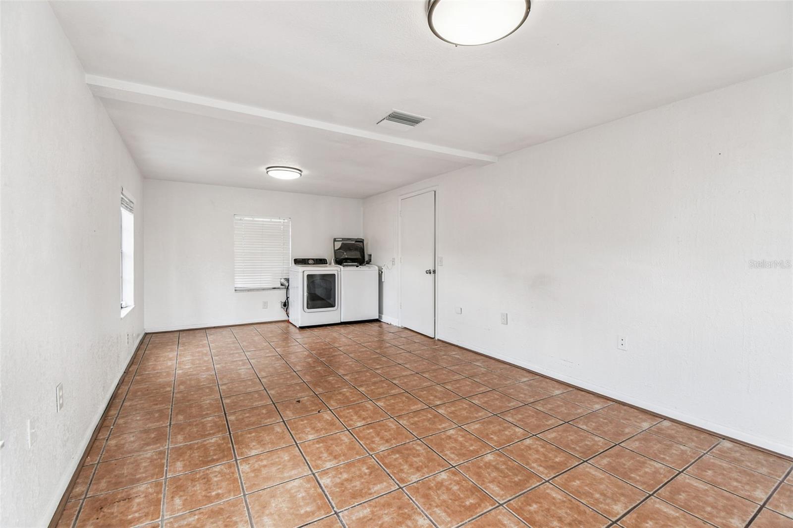 855 E BRANDON BLVD, BRANDON, FL, 33511