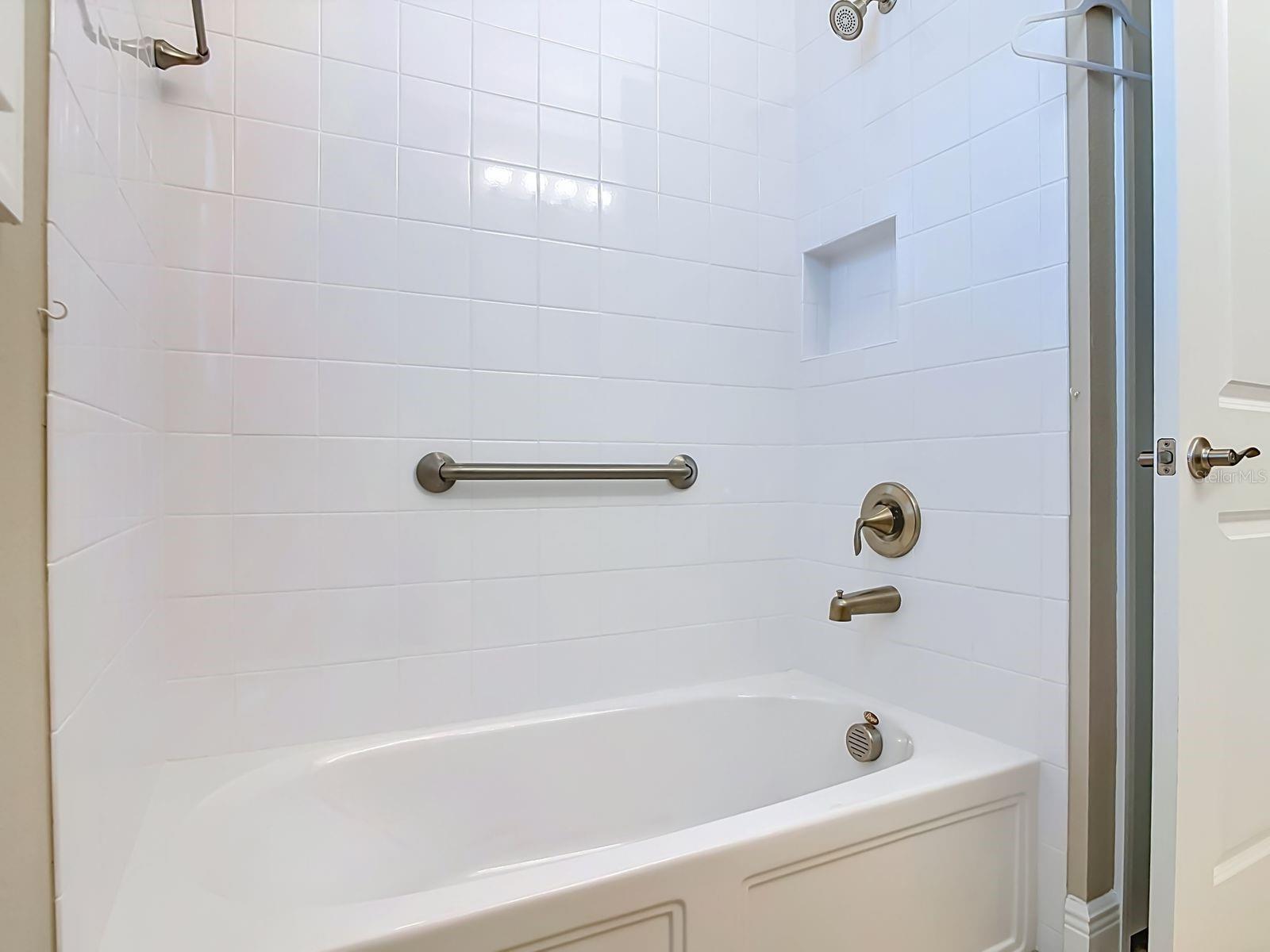 8461 BRIDGEPORT BAY CIR, MOUNT DORA, FL, 32757