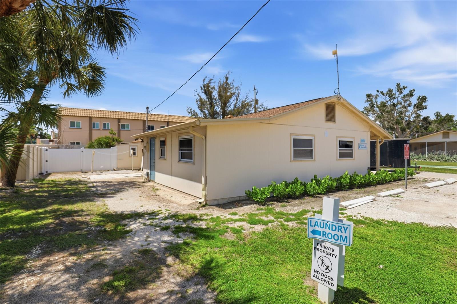 5950 MIDNIGHT PASS RD #101, SARASOTA, FL, 34242