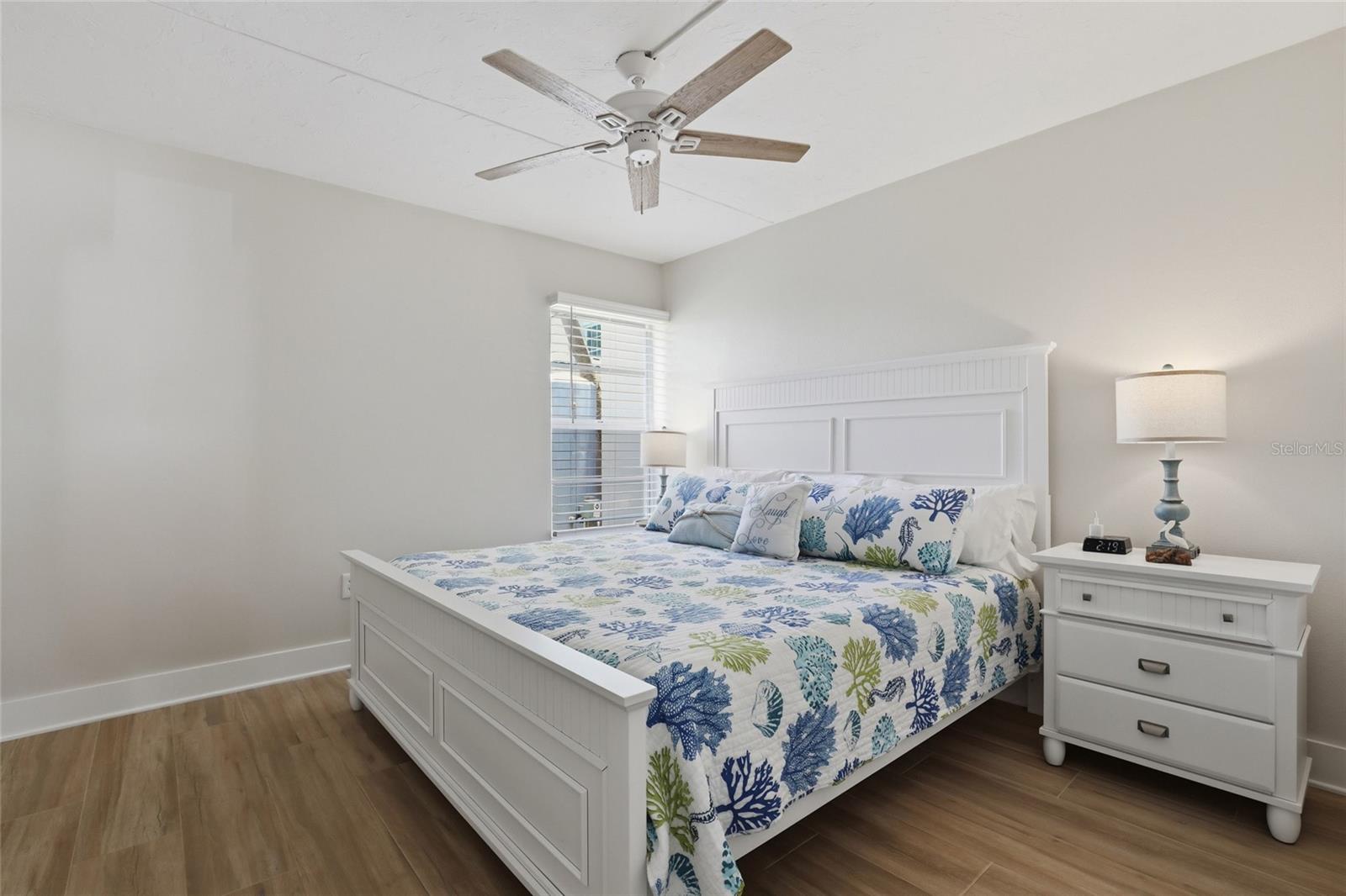 5950 MIDNIGHT PASS RD #101, SARASOTA, FL, 34242