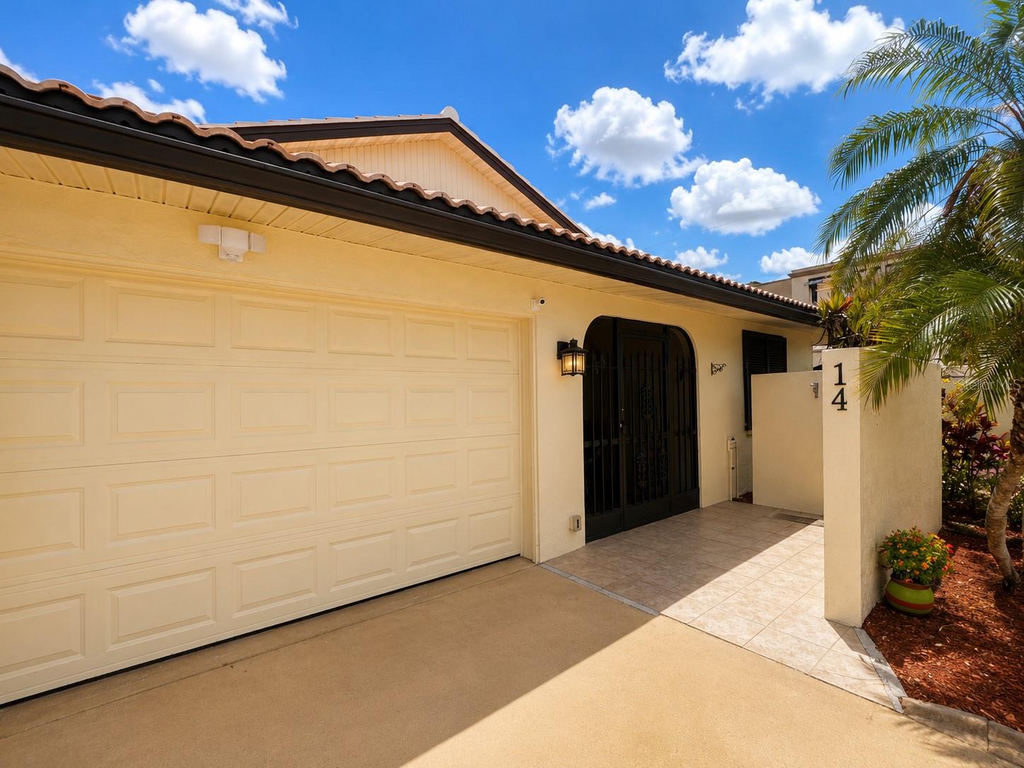 14 IDLE SANDS DR, VENICE, FL, 34293