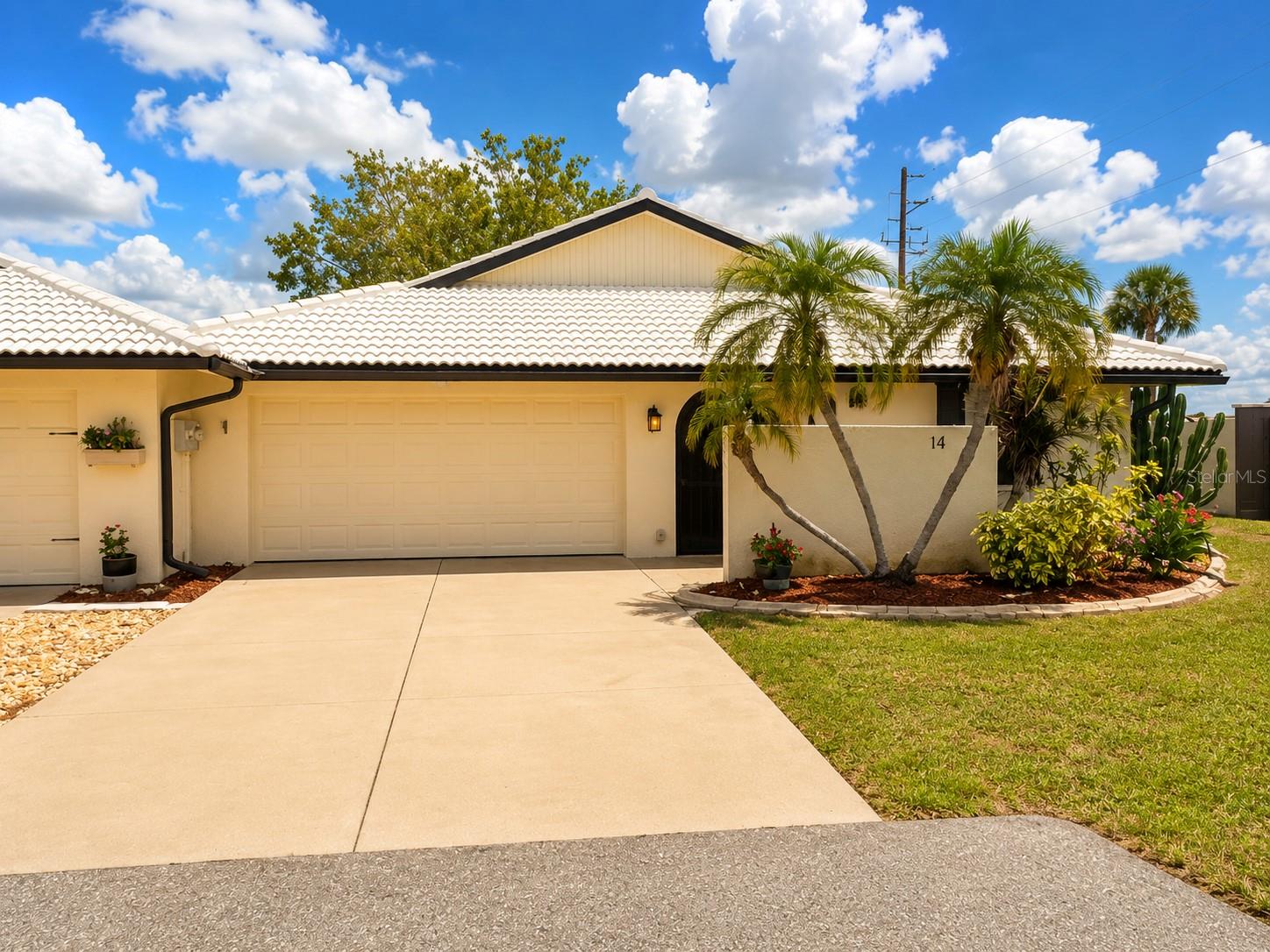 14 IDLE SANDS DR, VENICE, FL, 34293