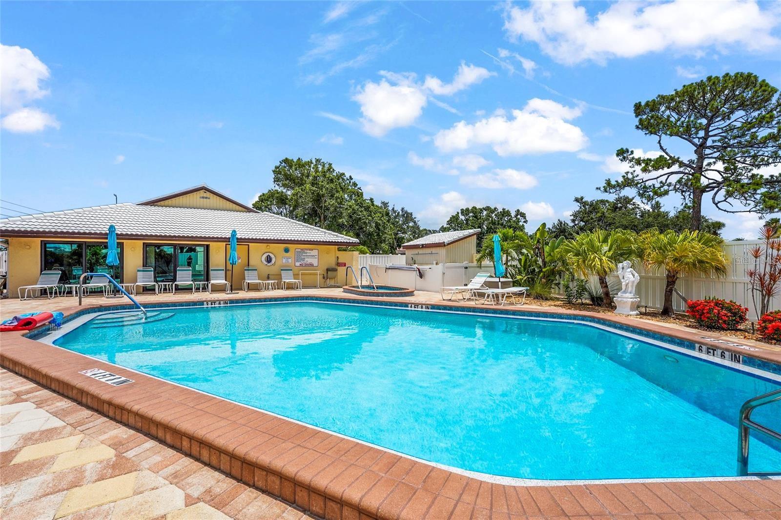 14 IDLE SANDS DR, VENICE, FL, 34293