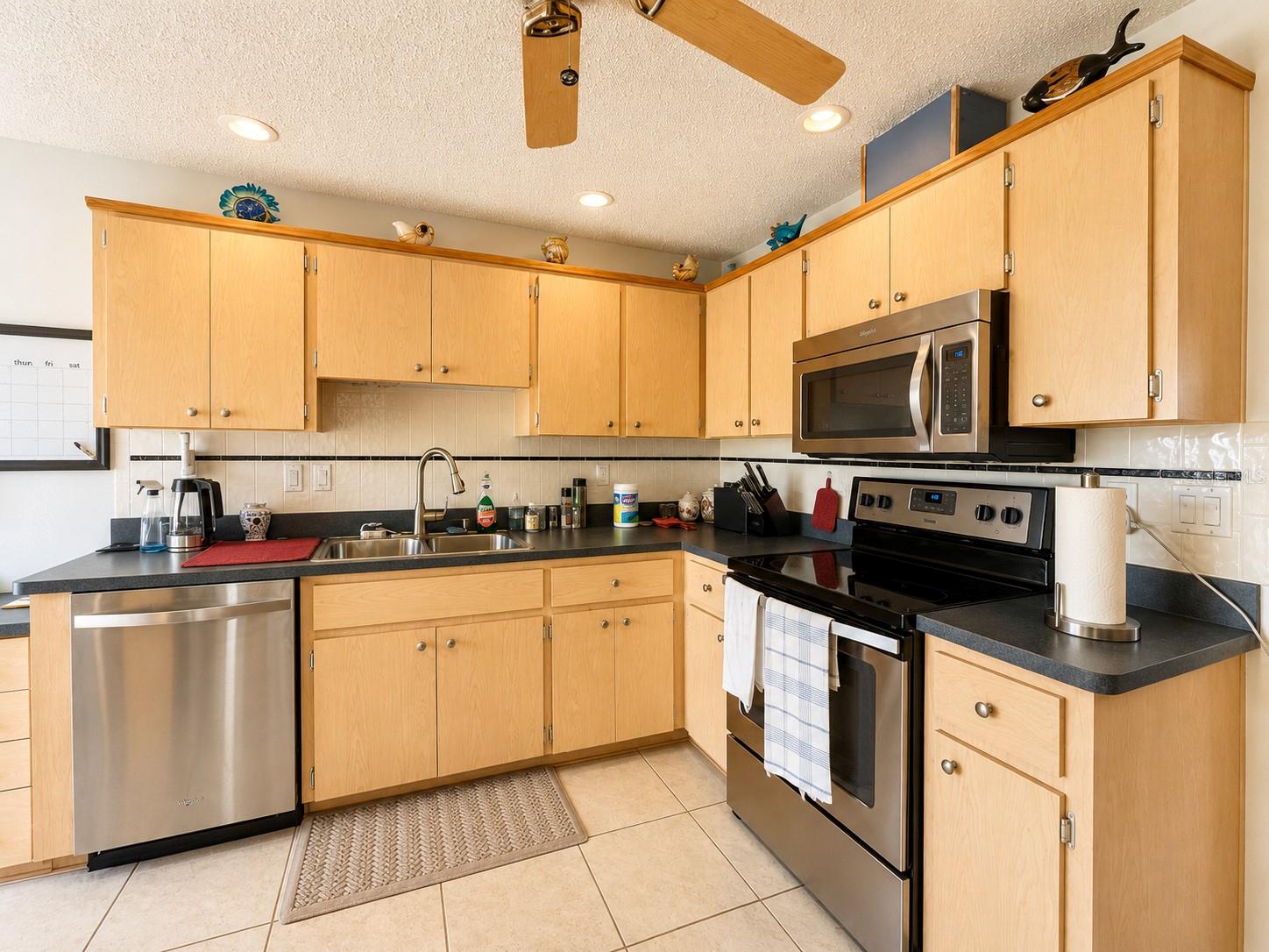 14 IDLE SANDS DR, VENICE, FL, 34293