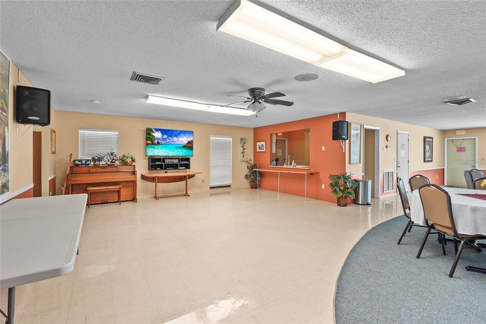 14 IDLE SANDS DR, VENICE, FL, 34293