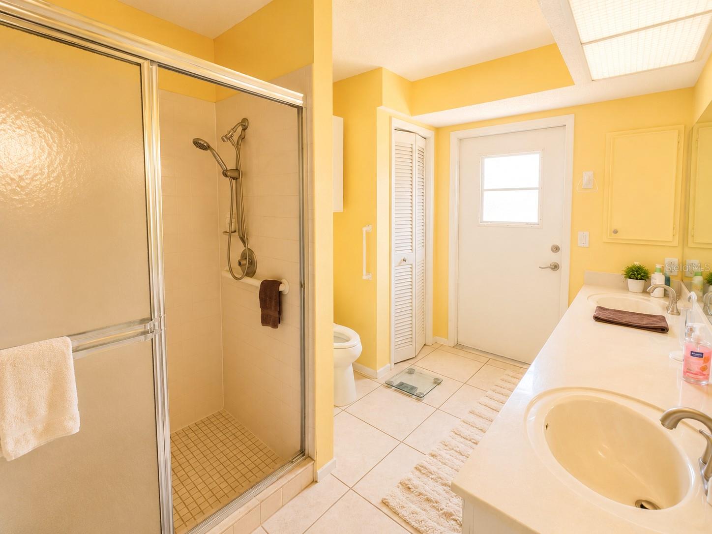 14 IDLE SANDS DR, VENICE, FL, 34293