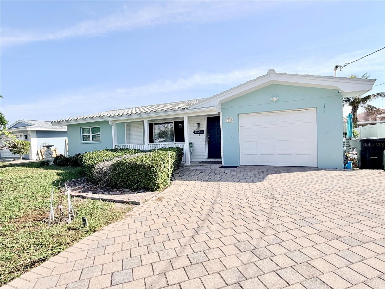 2513 GULF BLVD, BELLEAIR BEACH, FL, 33786