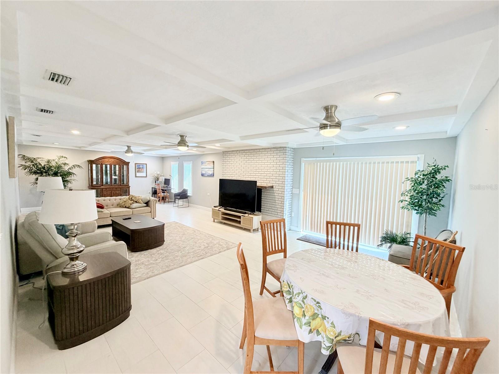 2513 GULF BLVD, BELLEAIR BEACH, FL, 33786