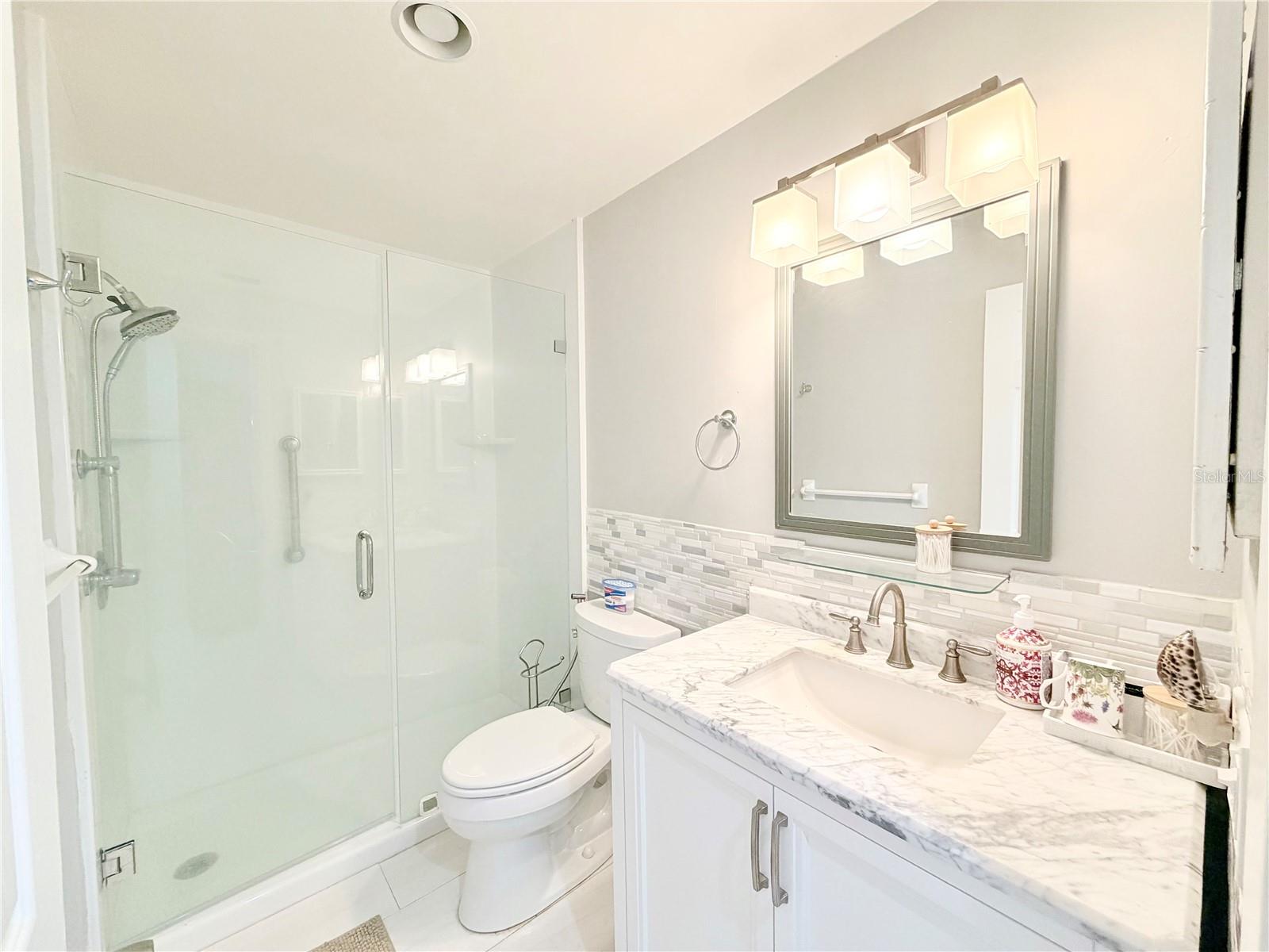 2513 GULF BLVD, BELLEAIR BEACH, FL, 33786