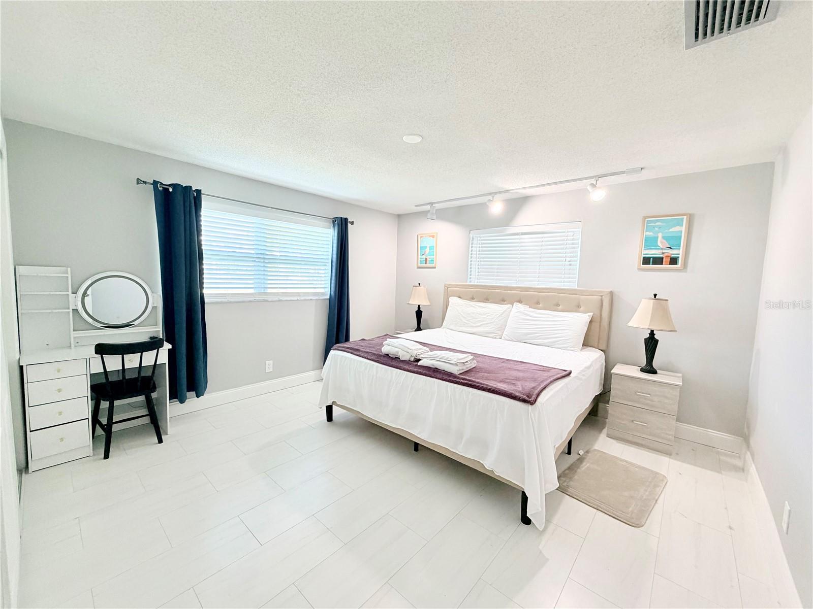 2513 GULF BLVD, BELLEAIR BEACH, FL, 33786