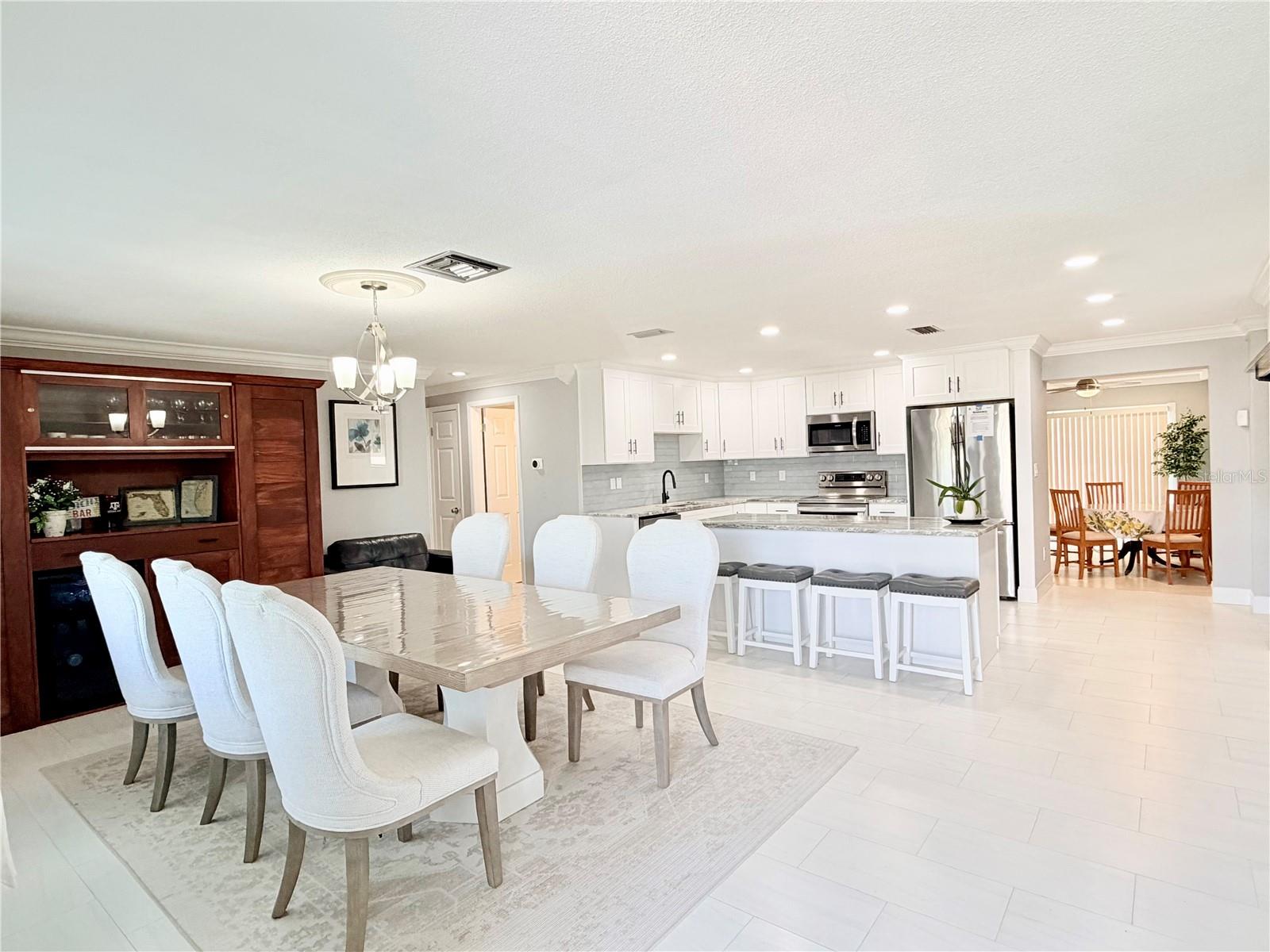 2513 GULF BLVD, BELLEAIR BEACH, FL, 33786