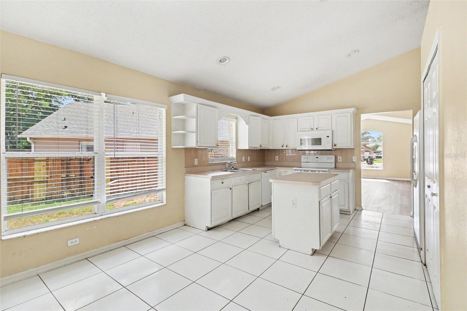 1040 PINEVIEW CT, APOPKA, FL, 32712
