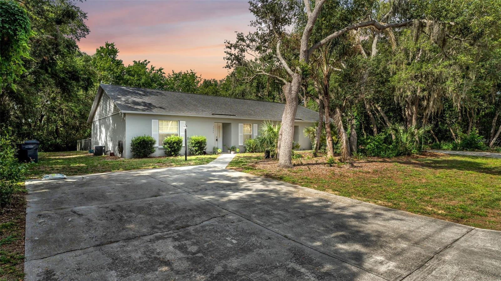 3220 COURTNEY DR, LAKE WALES, FL, 33898