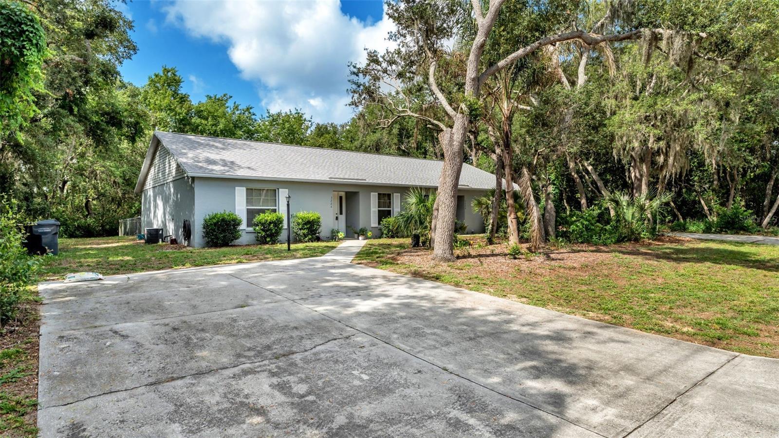 3220 COURTNEY DR, LAKE WALES, FL, 33898