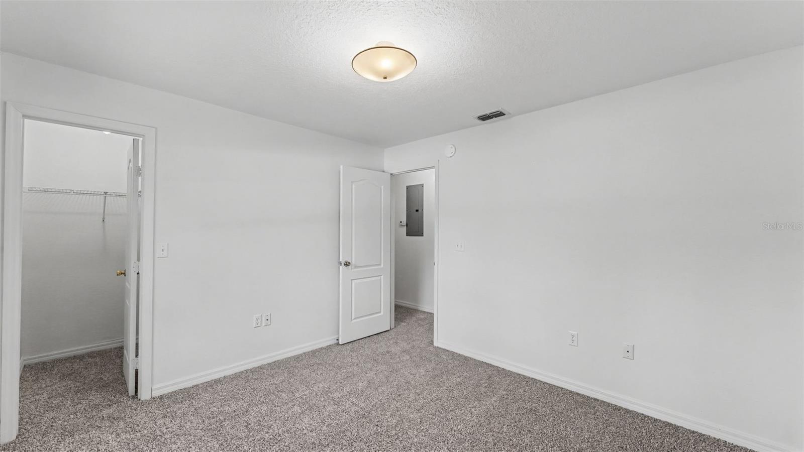 3220 COURTNEY DR, LAKE WALES, FL, 33898