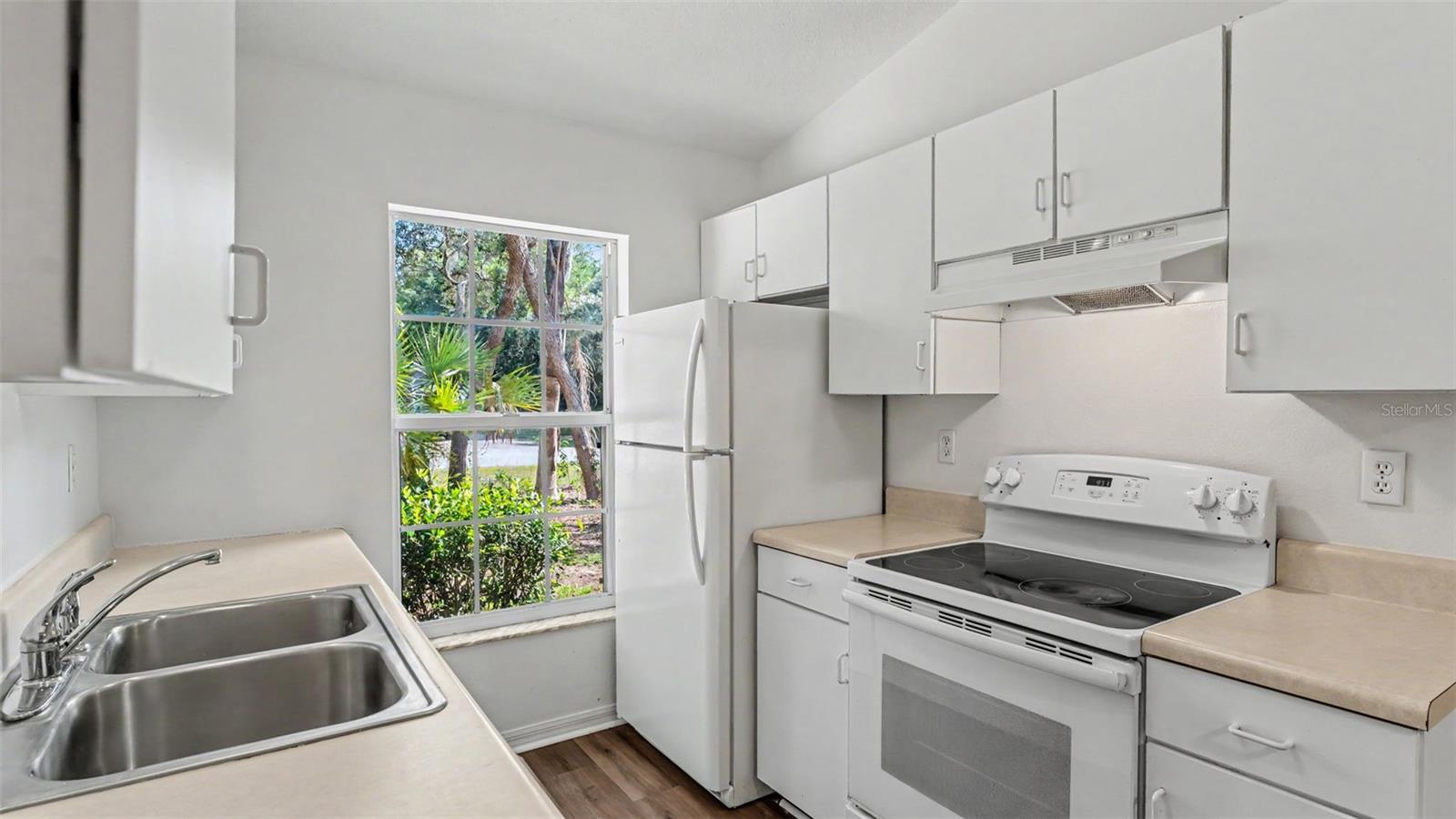 3220 COURTNEY DR, LAKE WALES, FL, 33898