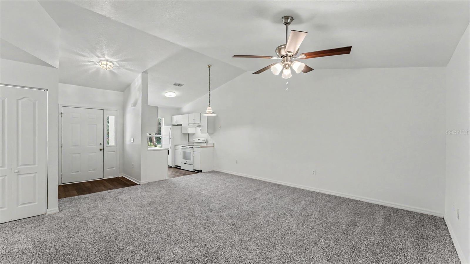 3220 COURTNEY DR, LAKE WALES, FL, 33898