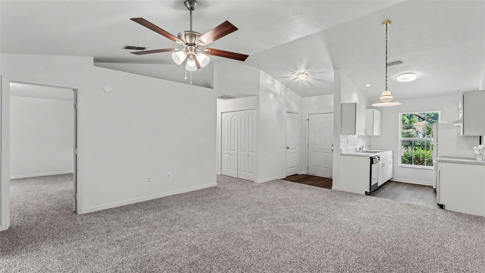 3220 COURTNEY DR, LAKE WALES, FL, 33898