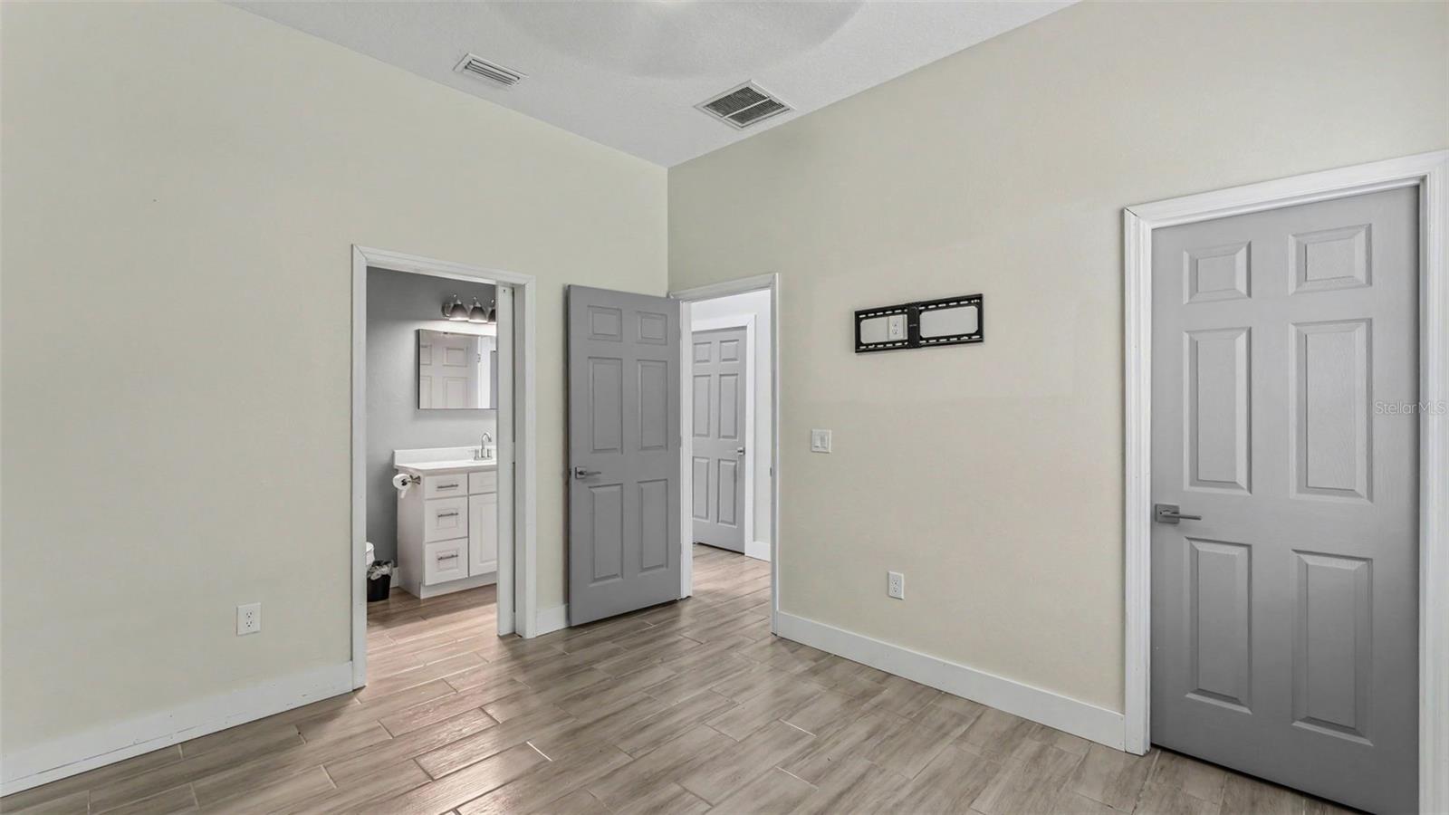 3111 BELL BEGINNINGS CT, PLANT CITY, FL, 33565