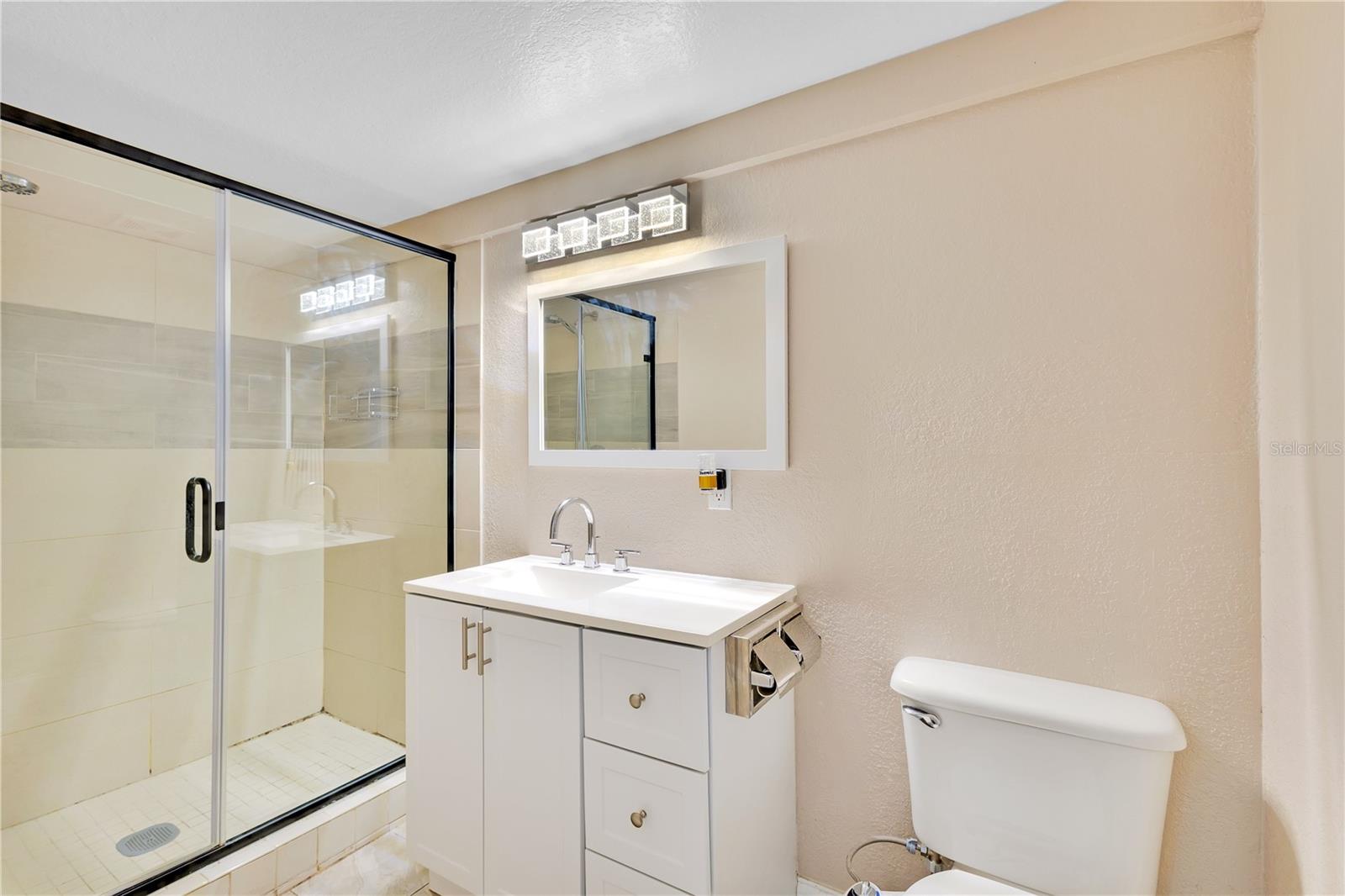 4 CHANNING AVE, ORLANDO, FL, 32811