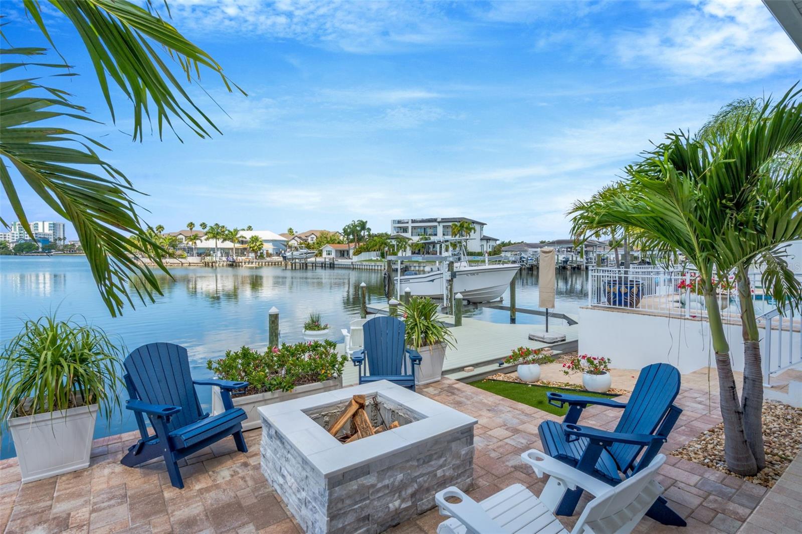 3924 VERSAILLES DR, TAMPA, FL, 33634