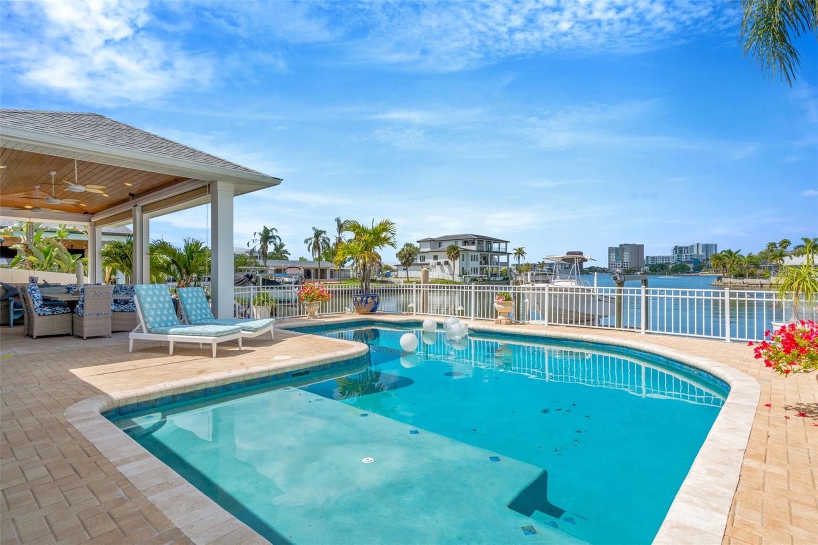 3924 VERSAILLES DR, TAMPA, FL, 33634