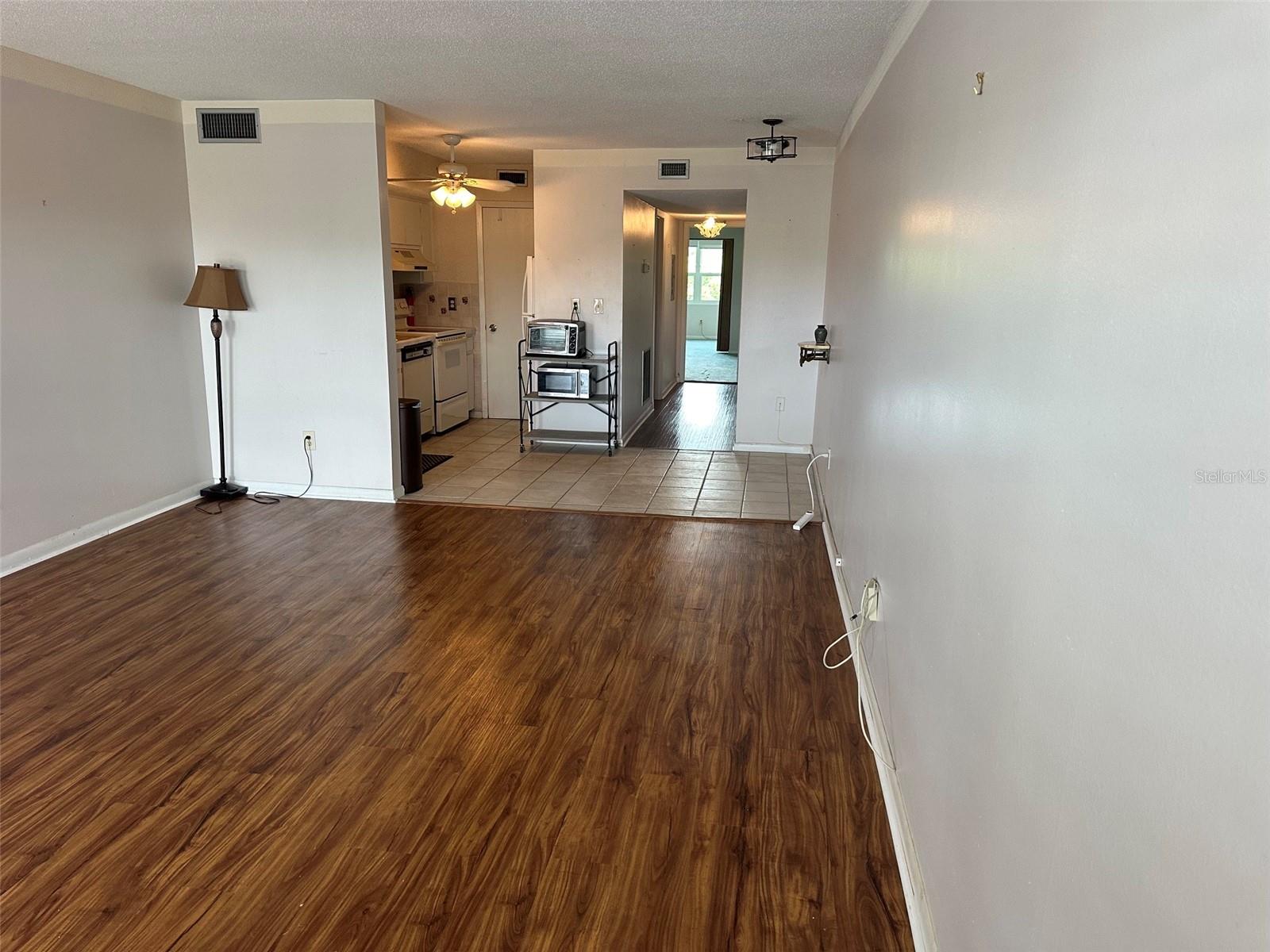 6400 46TH AVE N #315, KENNETH CITY, FL, 33709
