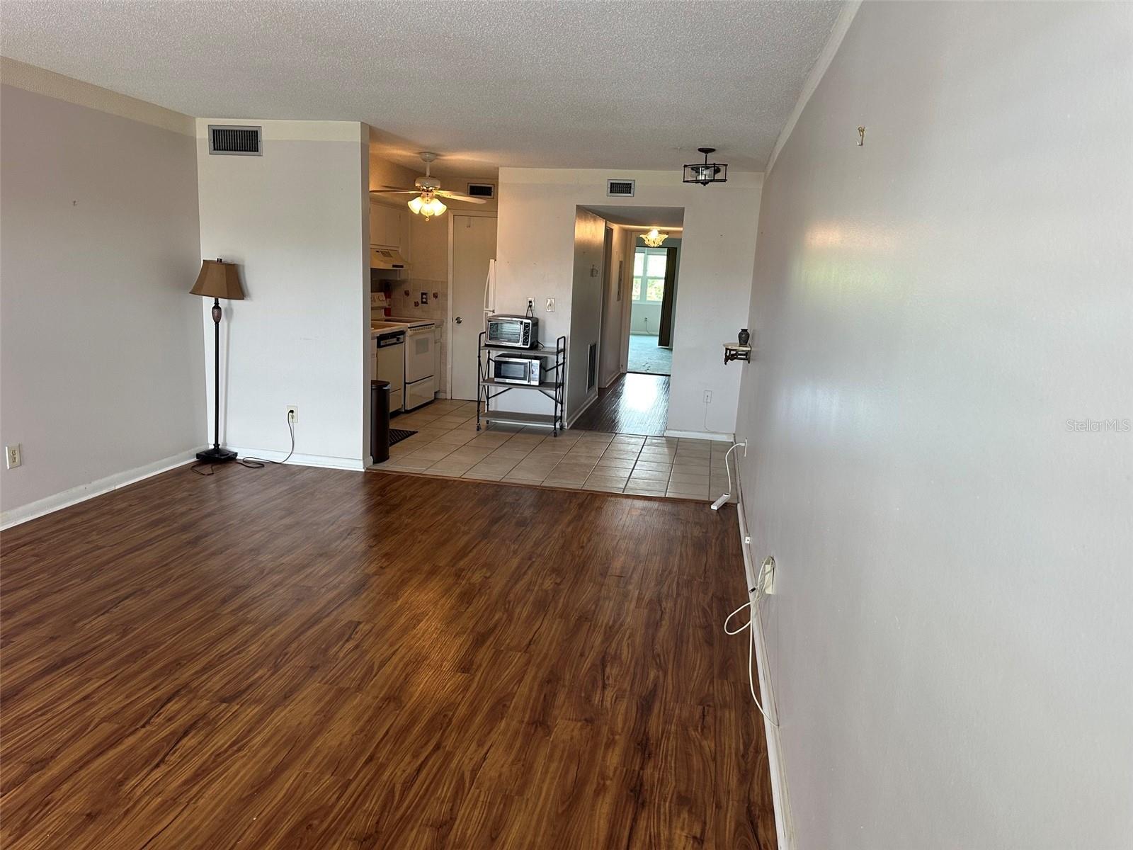 6400 46TH AVE N #315, KENNETH CITY, FL, 33709