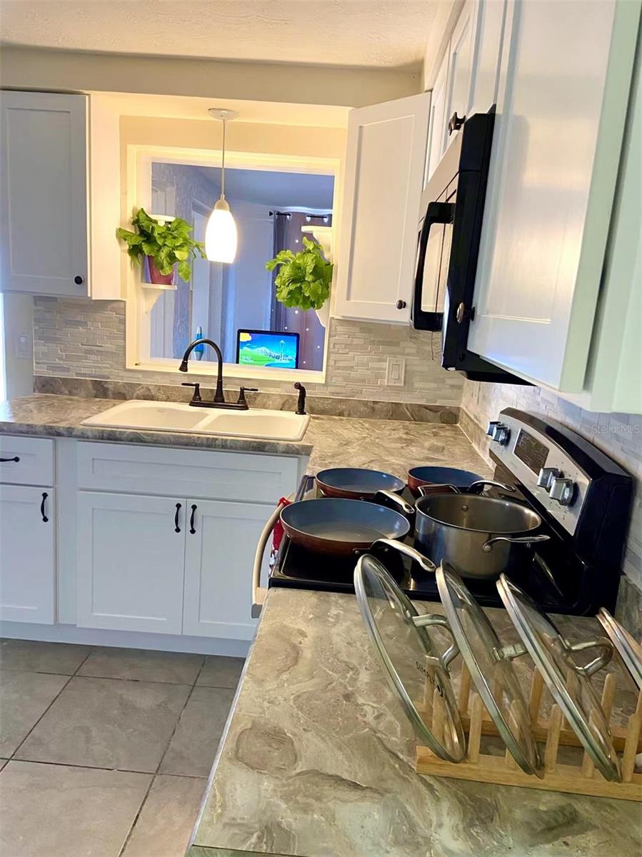2048 MELODY DR, HOLIDAY, FL, 34691