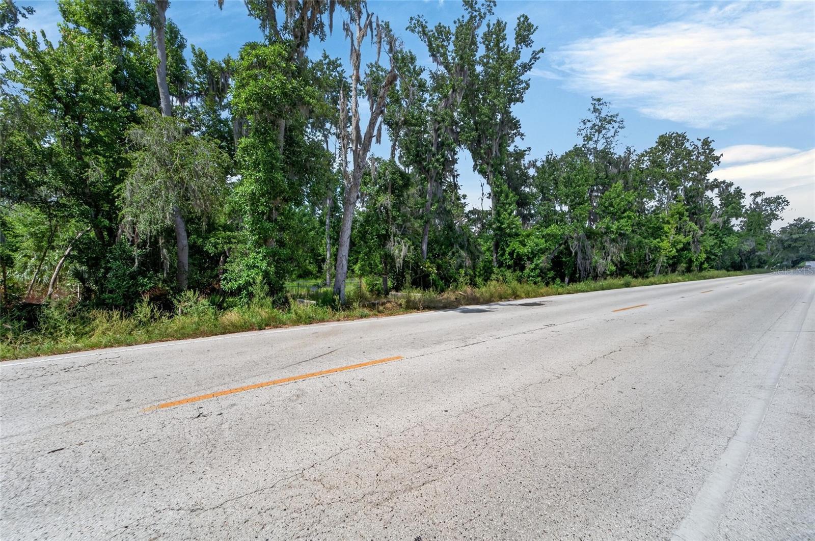 672 HWY, LITHIA, FL, 33547