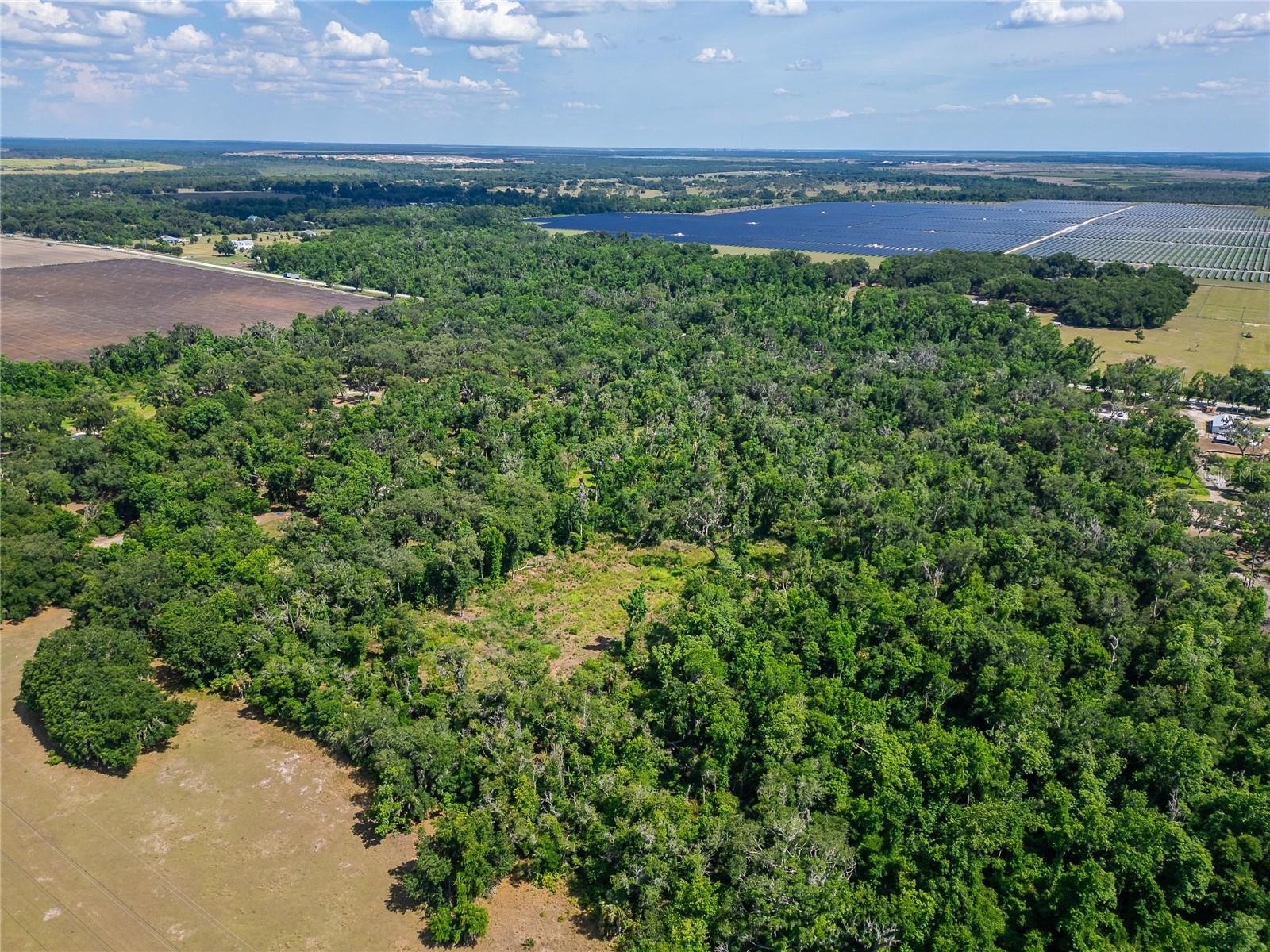672 HWY, LITHIA, FL, 33547