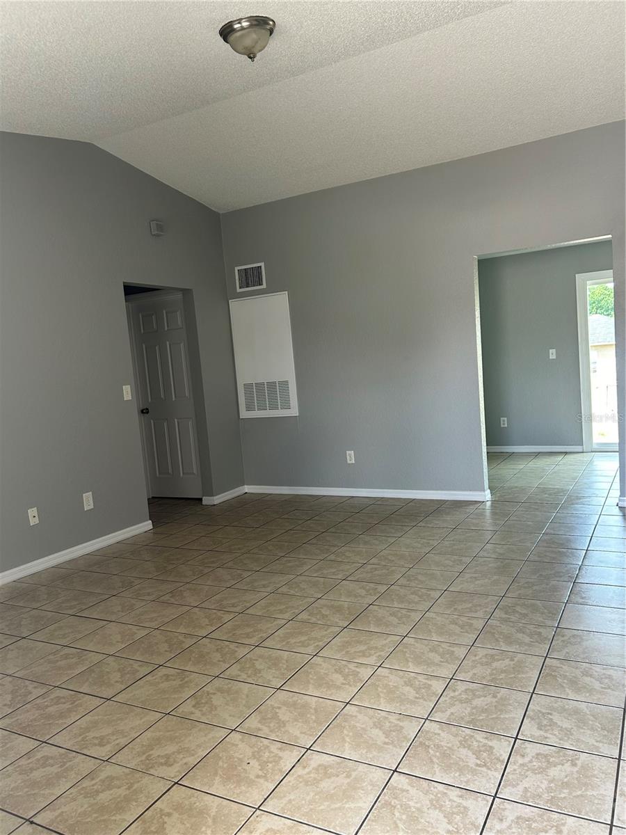 105 CHEROKEE DR, AUBURNDALE, FL, 33823