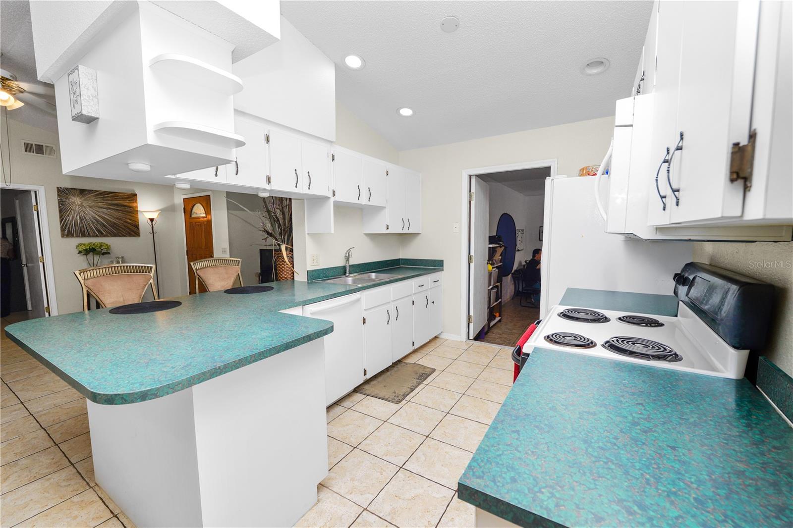 2304 CHESHIRE PL, LAKELAND, FL, 33810