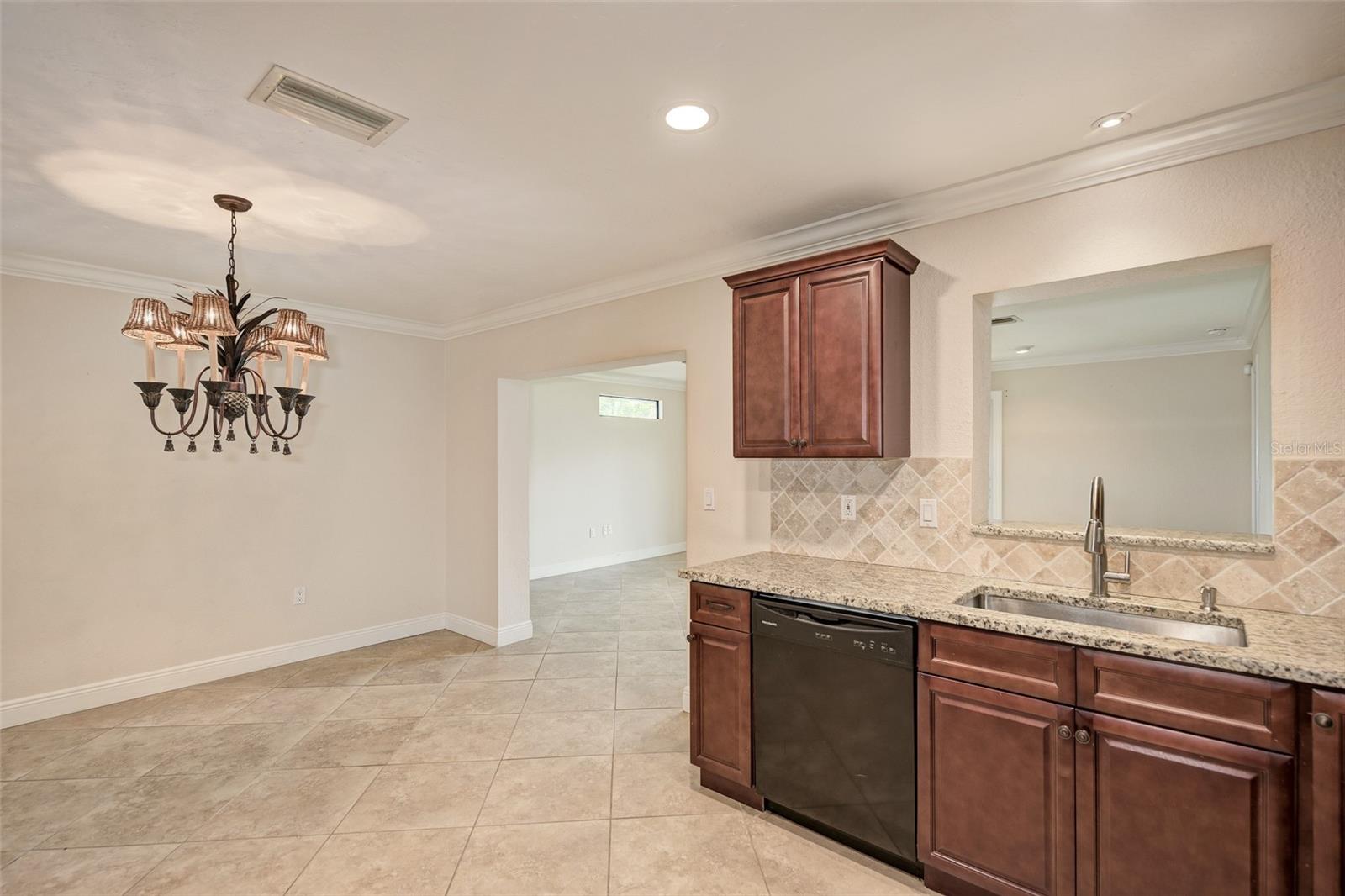 1330 GEORGETOWNE CIR, SARASOTA, FL, 34232