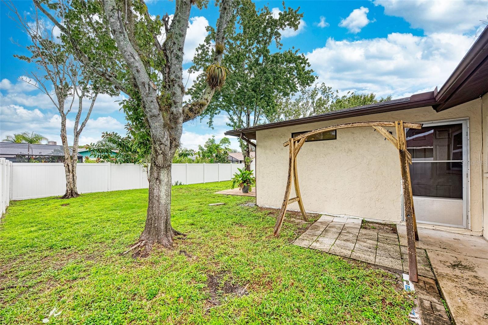 1330 GEORGETOWNE CIR, SARASOTA, FL, 34232