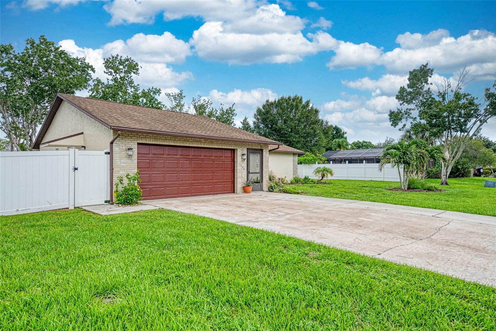 1330 GEORGETOWNE CIR, SARASOTA, FL, 34232