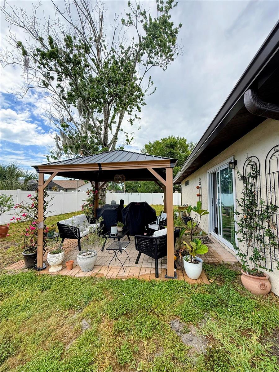 1330 GEORGETOWNE CIR, SARASOTA, FL, 34232