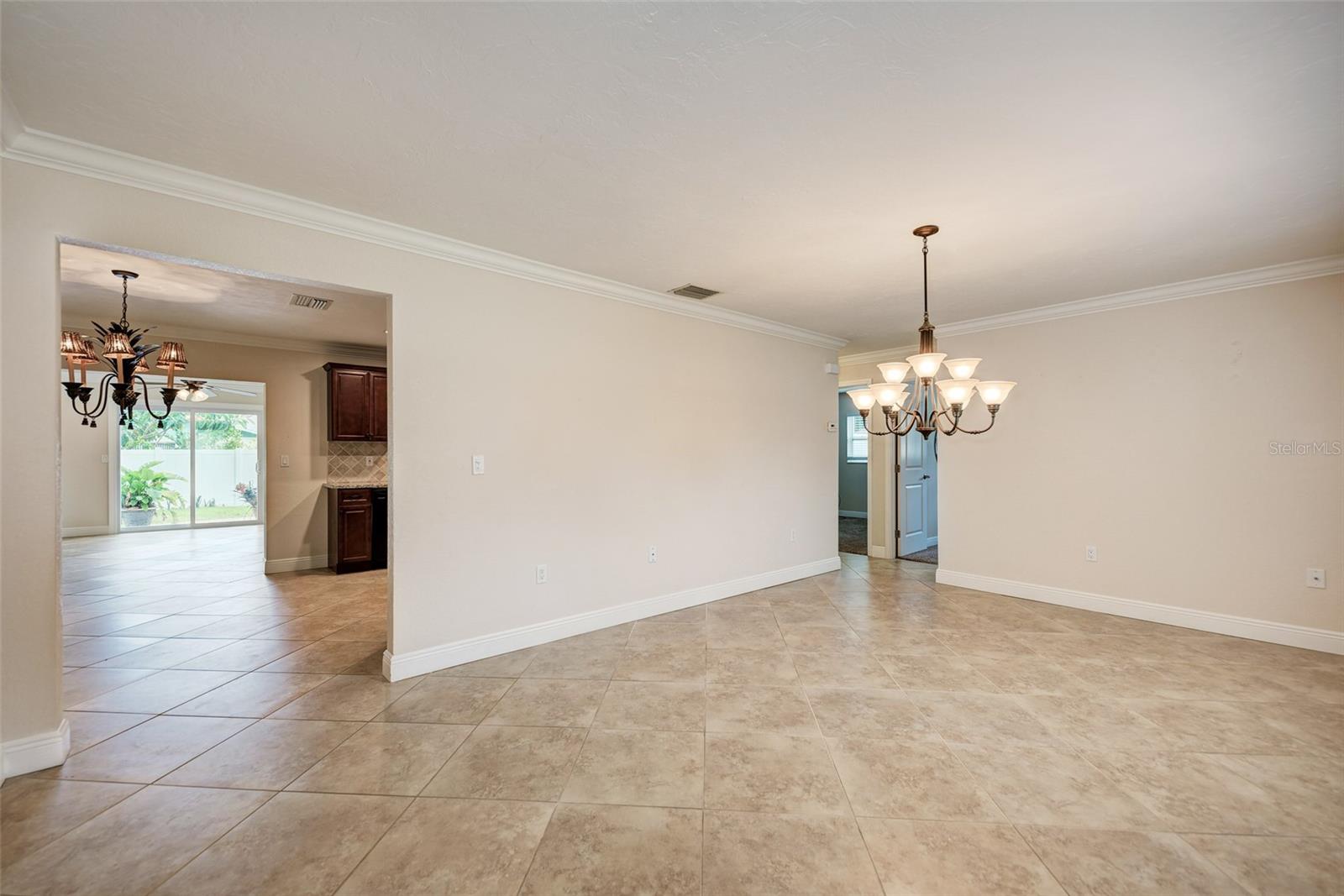 1330 GEORGETOWNE CIR, SARASOTA, FL, 34232