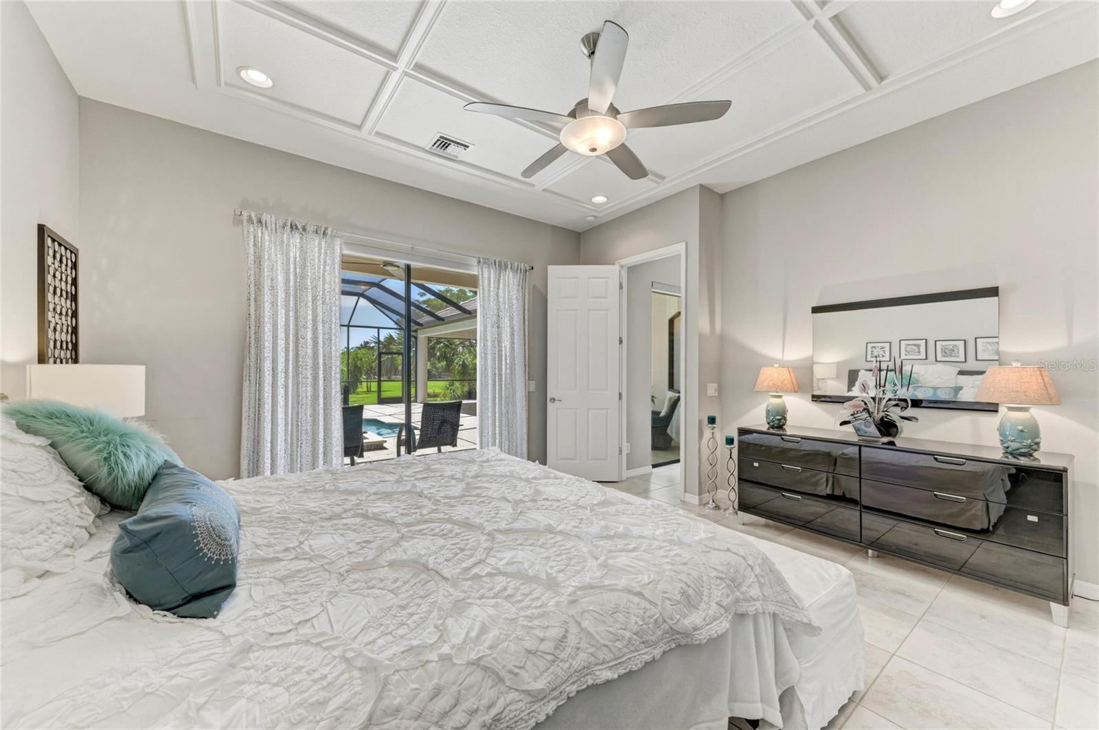956 145TH STREET CIR NE, BRADENTON, FL, 34212