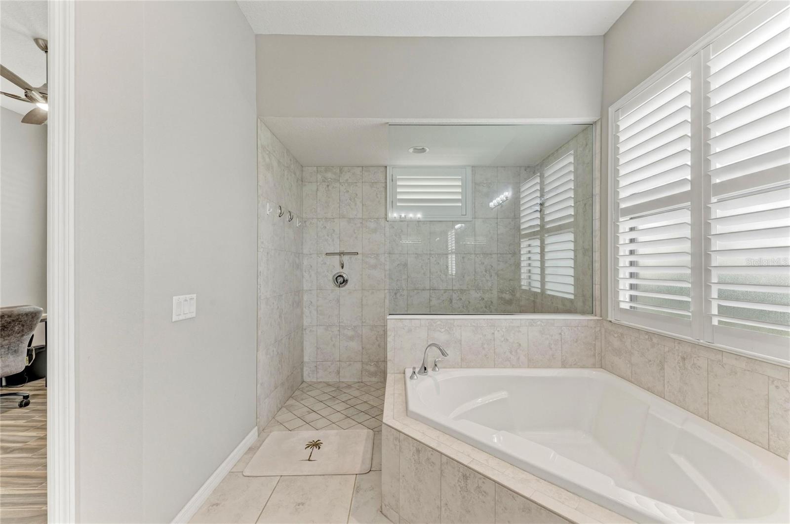956 145TH STREET CIR NE, BRADENTON, FL, 34212