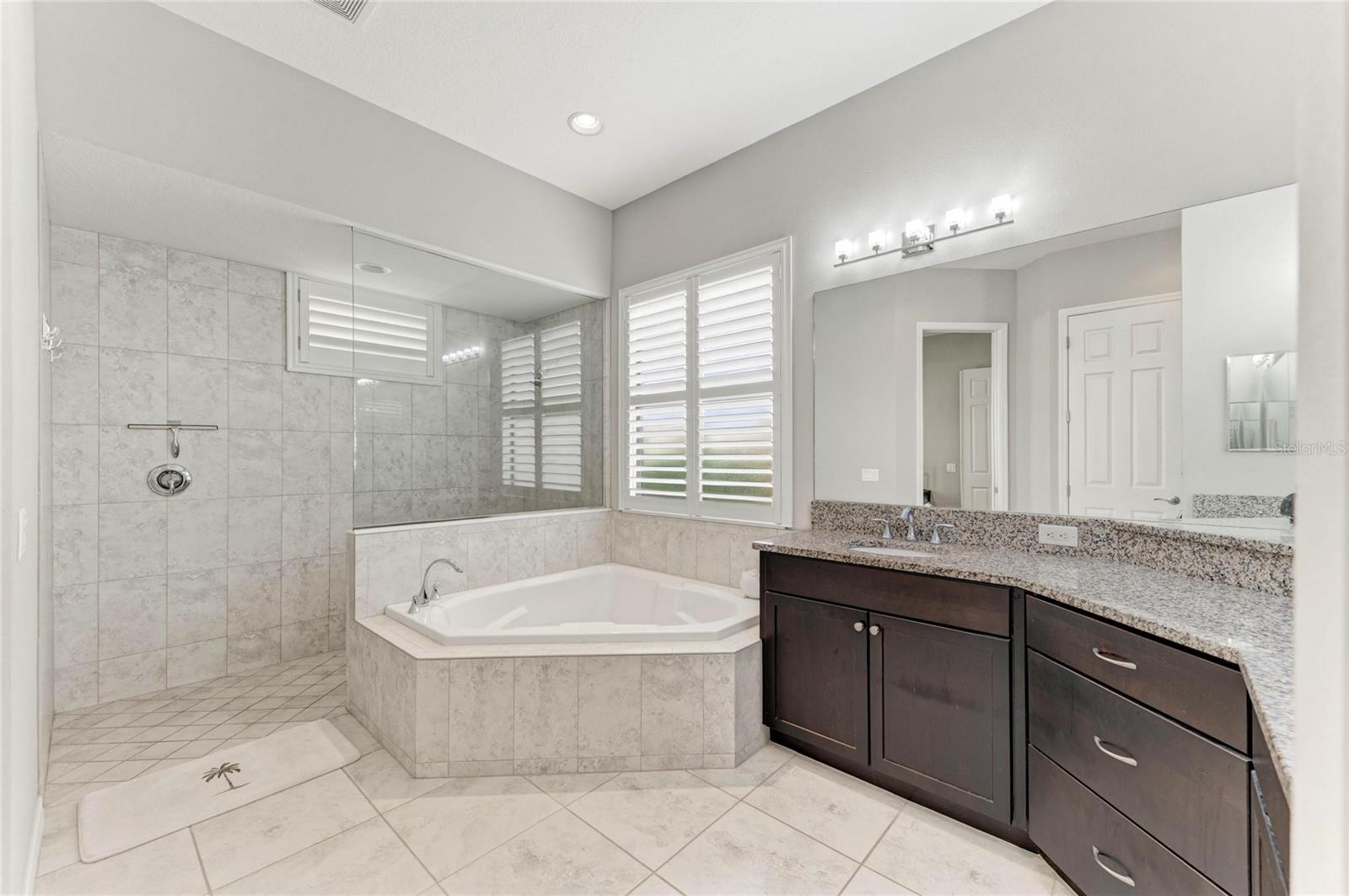 956 145TH STREET CIR NE, BRADENTON, FL, 34212