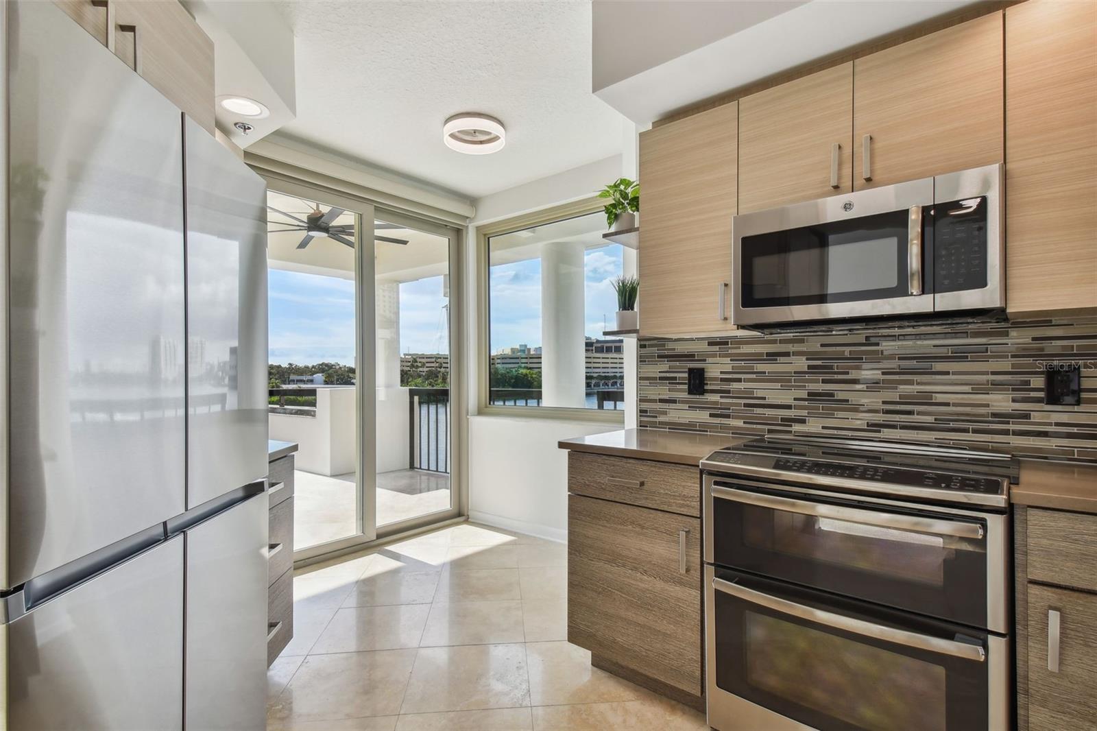 941 SEDDON COVE WAY, TAMPA, FL, 33602