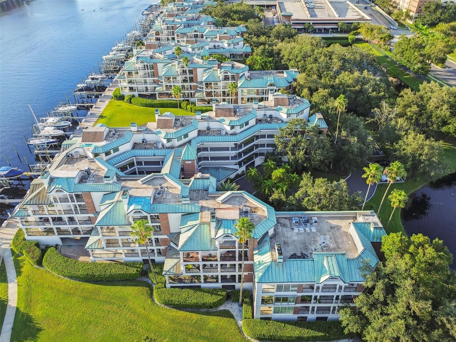 941 SEDDON COVE WAY, TAMPA, FL, 33602