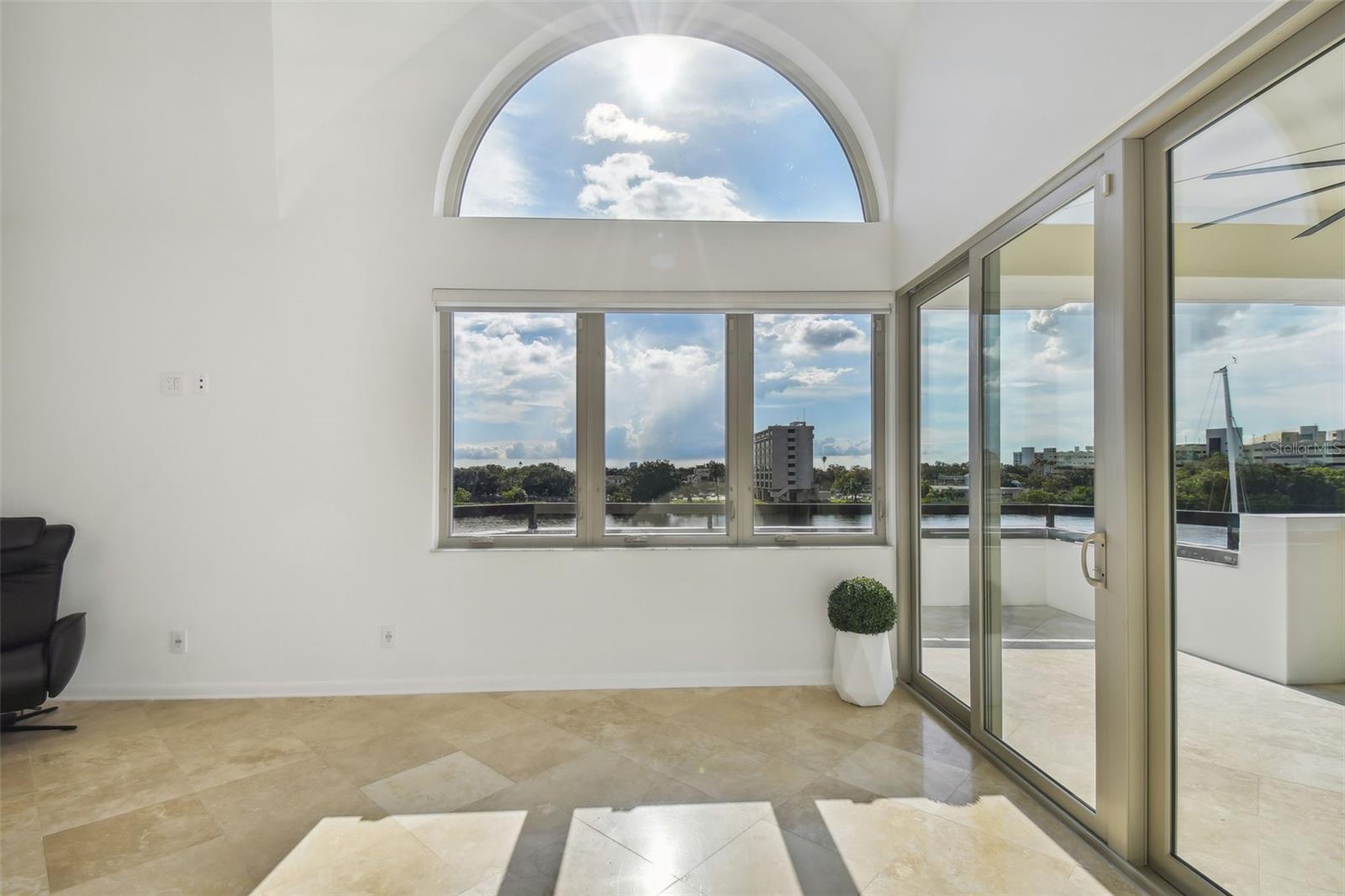 941 SEDDON COVE WAY, TAMPA, FL, 33602