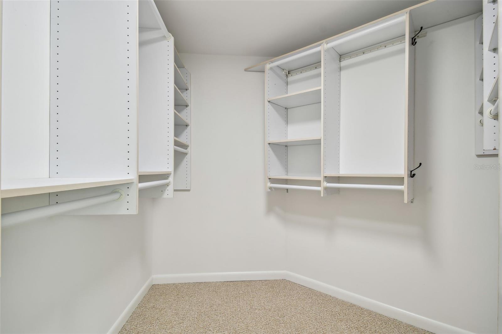 941 SEDDON COVE WAY, TAMPA, FL, 33602